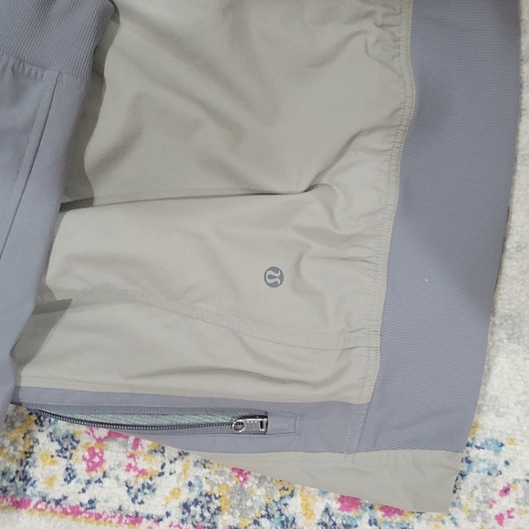 Mens Lululemon jacket - Picture 5 of 8